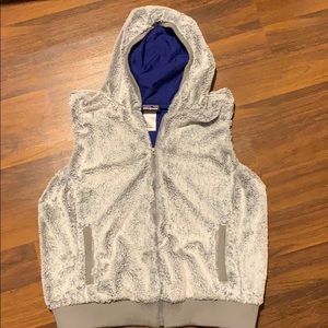 Women’s Patagonia Gray Hooded Sweater Vest Size XL